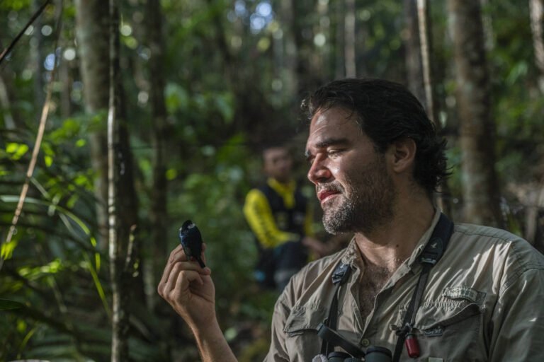 De refém das FARC a biólogo Diego Calderon