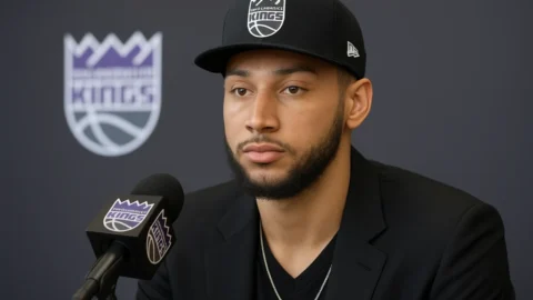 Ben Simmons fecha contrato de um ano com o Sacramento Kings e tenta reerguer carreira na NBA