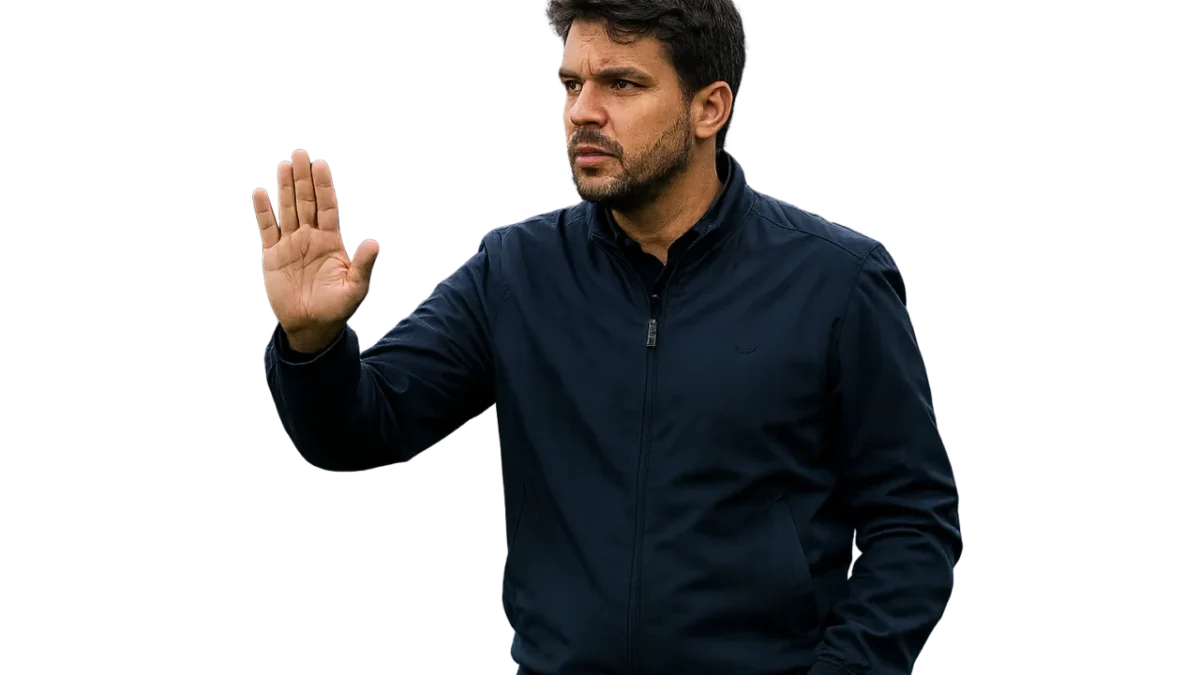 Larcamón usa clássico Cruzeiro x Atlético para explicar rivalidade e abordagem ao clássico asturiano