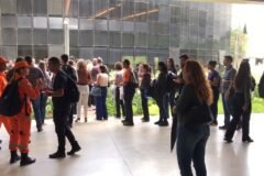 Alarme de incêndio falso ou real Prédio da Cidade Administrativa em Belo Horizonte é totalmente evacuado e assusta servidores