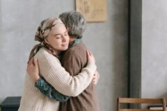 Alerta global sobre os casos de câncer que crescem mais rápido entre jovens com menos de 50 anos em vários países, revelam dados recentes