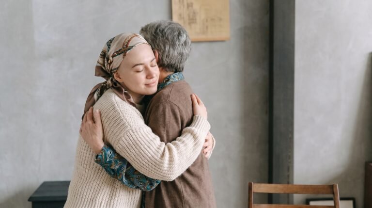 Alerta global sobre os casos de câncer que crescem mais rápido entre jovens com menos de 50 anos em vários países, revelam dados recentes