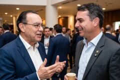 Após conversa por videochamada, Augusto Cury decide apoiar Flávio Bolsonaro na disputa pela presidência do país