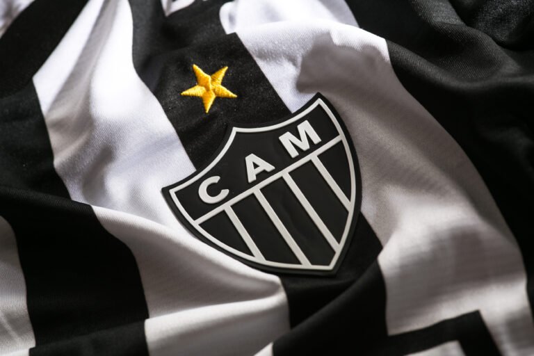 Atlético-MG lidera o ranking de dívidas no futebol brasileiro com bilhões em obrigações financeiras, superando rivais históricos segundo dados oficiais