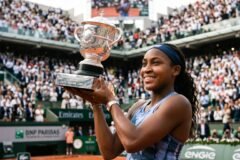 Coco Gauff sofre enxurrada de ataques racistas após polêmica em partida do China Open e desabafa nas redes sociais