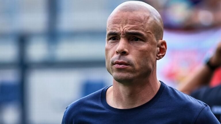 Corinthians define nova estrutura no departamento de futebol e Julio Cesar ganha espaço após saída de Marcelo Paz do clube paulista