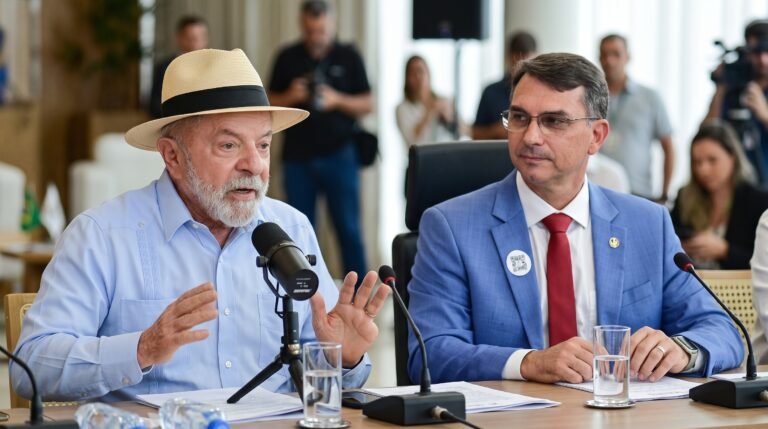 Datafolha revela Flávio Bolsonaro com 49% e Lula com 45% na disputa presidencial do segundo turno com eleitores totalmente decididos