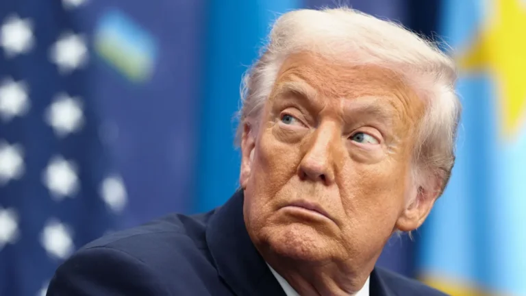 Donald Trump usa caos na França para turbinar campanha eleitoral nos EUA e atacar democratas na reta final