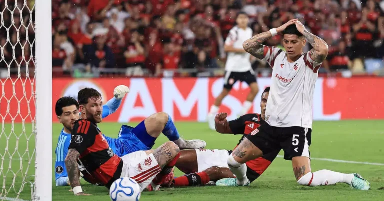 Flamengo vai à Conmebol e protesta contra escalação irregular de Marcos Rojo, do Estudiantes, após eliminação na semifinal da Libertadores