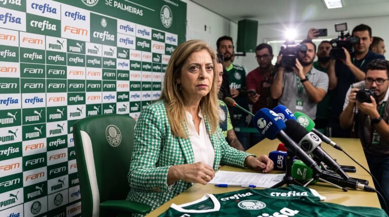 Grupos de oposição do Palmeiras respondem Leila Pereira após fala sobre imbecis e prometem resistência ferrenha