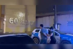 Homem condenado a 18 anos por estuprar enteada em Duque de Caxias é capturado pela Polícia Civil na saída de igreja após tentativa de fuga