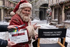 Johnny Depp surpreende com transformação impressionante e visual envelhecido para estrelar novo filme de natal da Paramount Pictures