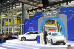Montadora chinesa BYD planeja produzir 600 mil veículos no Brasil até 2030 e mira liderança de mercado superando marcas tradicionais