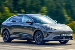 Novo SUV elétrico MG IM6 chega ao Brasil com motor de até 752 cv, tecnologia avançada e preço inicial de R$ 368.990 em duas versões