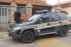 Professor de 39 anos é preso em Belo Horizonte, na região do Barreiro, suspeito de assédio sexual contra adolescentes em troca de notas em escola estadual.