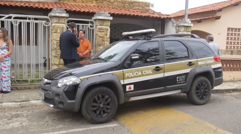 Professor de 39 anos é preso em Belo Horizonte, na região do Barreiro, suspeito de assédio sexual contra adolescentes em troca de notas em escola estadual.