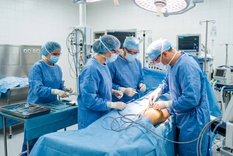 Quase 40 anos após o pênis, cirurgia inovadora preserva o clitóris e o orgasmo feminino após tratamento contra o câncer de vulva
