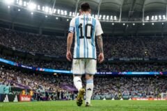 Quem pode herdar a camisa 10 e a braçadeira de capitão de Lionel Messi na seleção argentina após a despedida histórica no Monumental de Nuñez