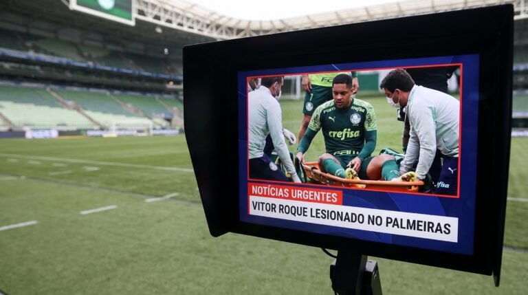 Situação do departamento médico do Palmeiras revela gravidade da lesão de Vitor Roque e retorno importante de Marlon Freitas para decisão contra o Fluminense na Libertadores