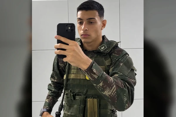 Soldado do Exército que fugiu com fuzil e munições em Pernambuco se apresenta à corporação, é preso e defesa aponta possível surto psicológico do militar no Recife