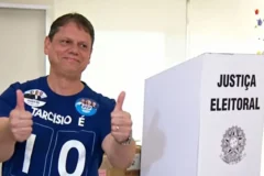 Tarcísio é reeleito governador de São Paulo