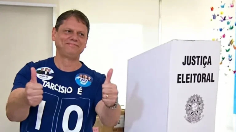 Tarcísio é reeleito governador de São Paulo