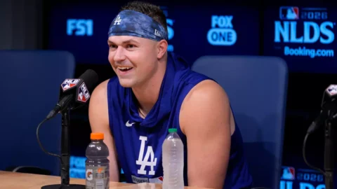 Tarik Skubal brilha no calor de Los Angeles, domina os rebatedores do Atlanta Braves e garante a vitória dos Dodgers no jogo 1 dos playoffs