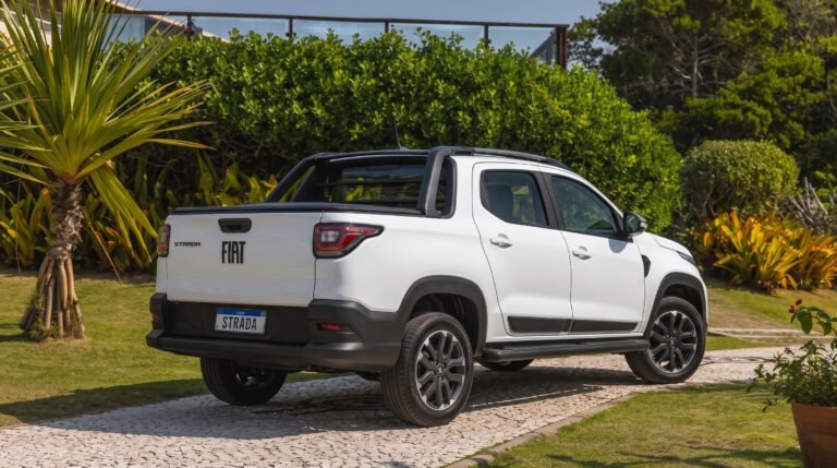 Vendas de veículos novos atingem o melhor setembro da história no Brasil com alta expressiva e liderança marcante da Fiat Strada nos emplacamentos