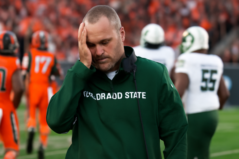 colorado state demite coordenador após derrota para Oregon State em jogo de futebol americano universitário