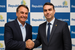 Capa horizontal 16:9 sem textos escritos, representando republicanos confirma apoio flávio