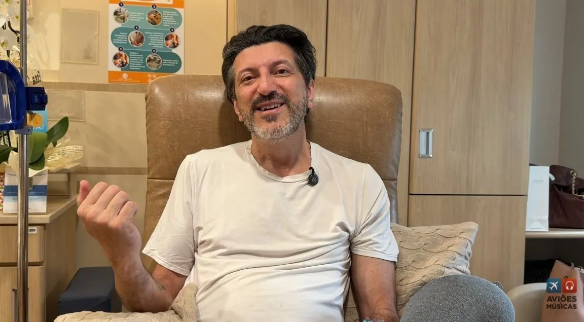 Sophia Valverde emociona web ao revelar como Lito Sousa, criador do canal Aviões e Músicas, a ajudou a vencer o medo de voar de avião